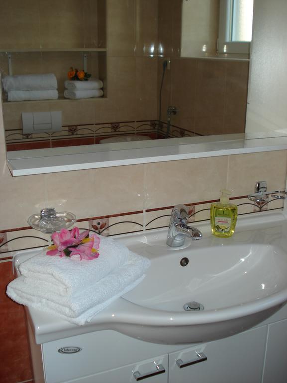 Apartment Тисно Екстер'єр фото